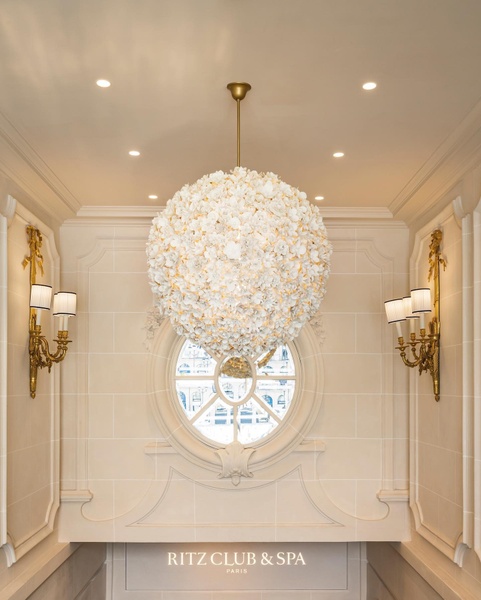 Boule de Fleurs - Pendant light