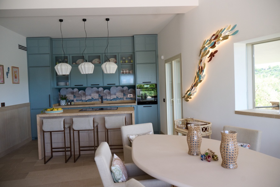 Aqua Collection - Custom-Made Illuminated Sculpture