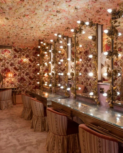 Mirror frame with light