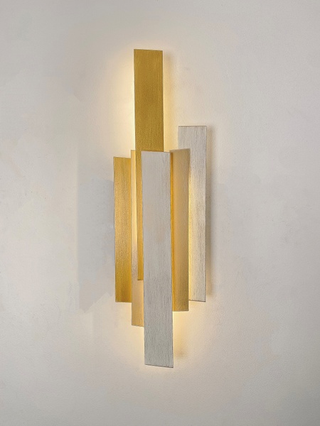 Large LED Wall Light Strata 02
